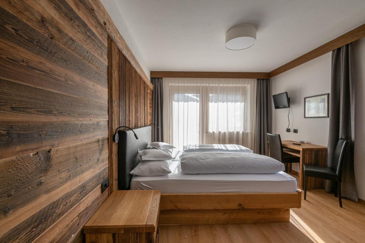 Garni Ciasa Tamà Bed & Breakfast Corvara In Badia Bagian luar foto